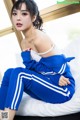 TouTiao 2017-11-26: Model Zhou Xi Yan (周 熙 妍) (23 photos)